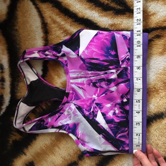 Lularoe - Rise Collection - Invincible Sports Bra - Picture 4 of 6